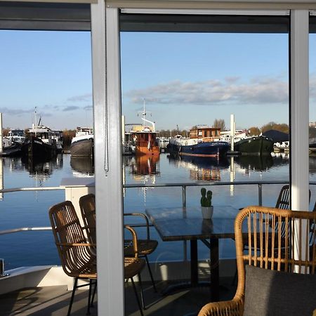 Tiny Floating House Ibiza Vila Maastricht Exterior foto