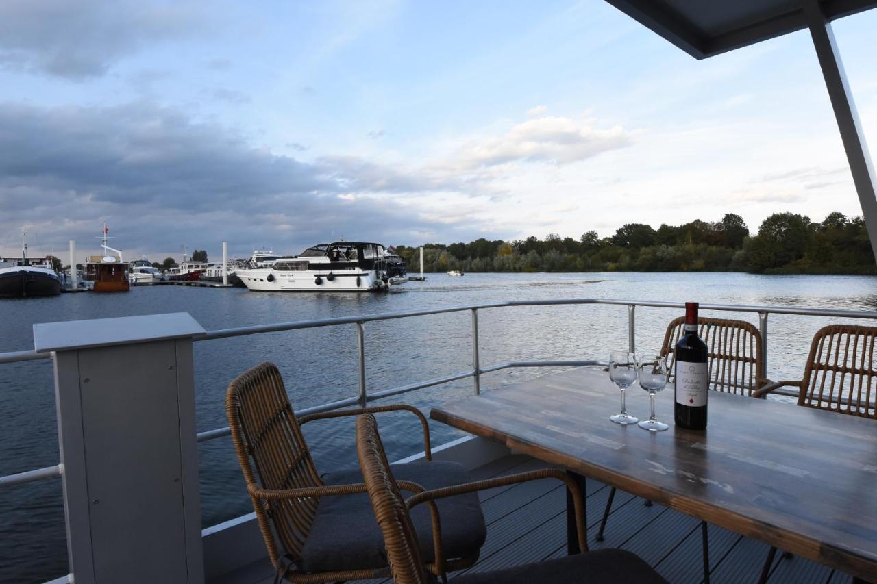 Tiny Floating House Ibiza Vila Maastricht Exterior foto